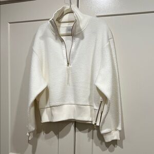 Varley Ivory Roselle Half Zip NWT Size L